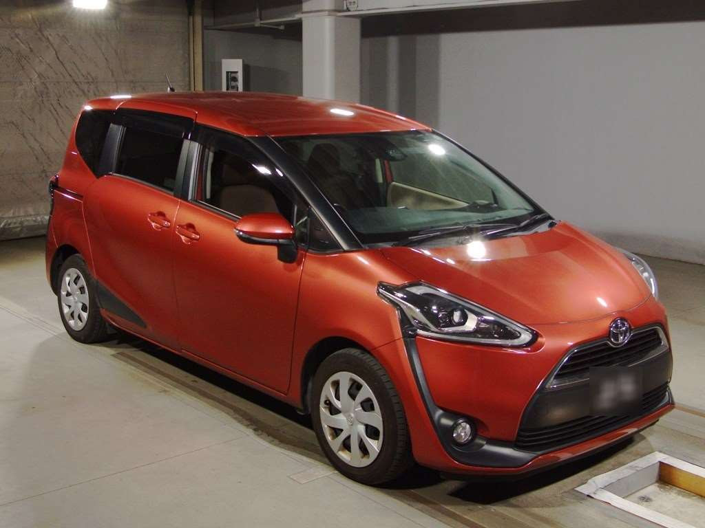 2016 Toyota Sienta NSP170G[2]