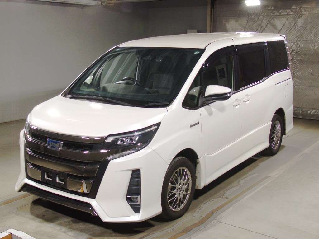 2017 Toyota Noah ZWR80W[0]