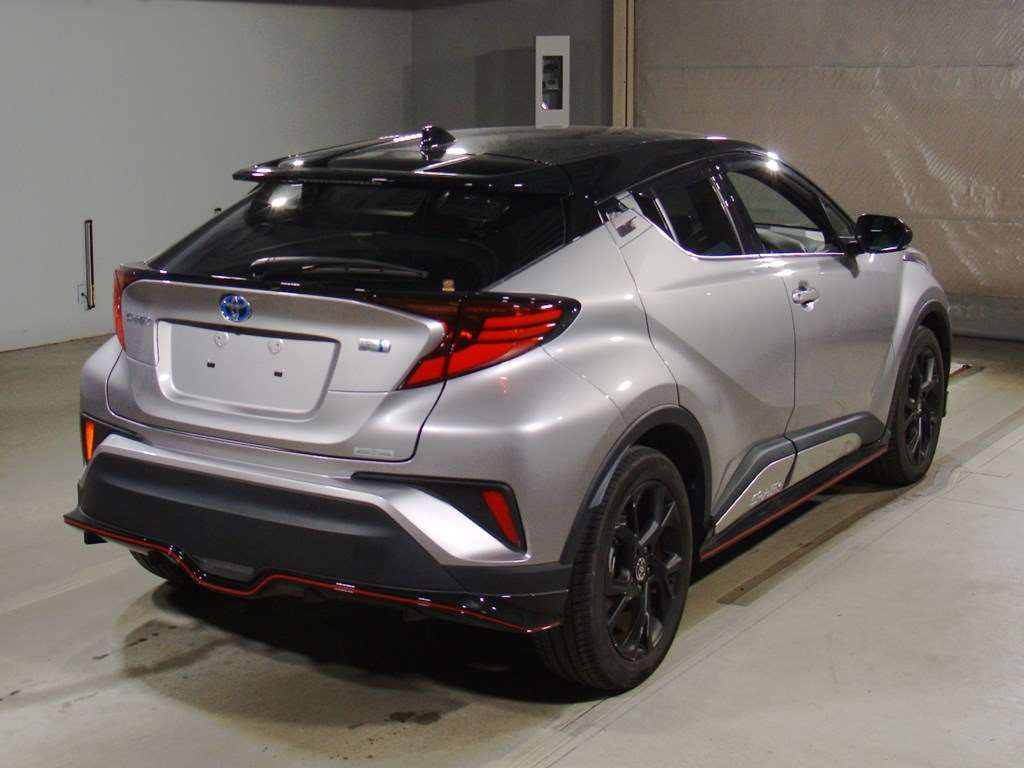 2022 Toyota C-HR ZYX11[1]