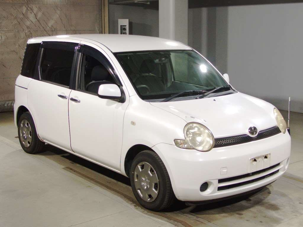 2005 Toyota Sienta NCP81G[2]