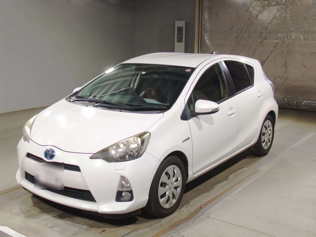 2012 Toyota Aqua NHP10[0]