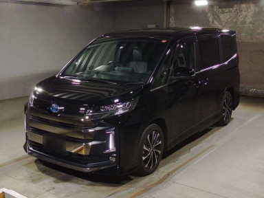 2022 Toyota Noah