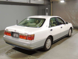 2000 Toyota Crown