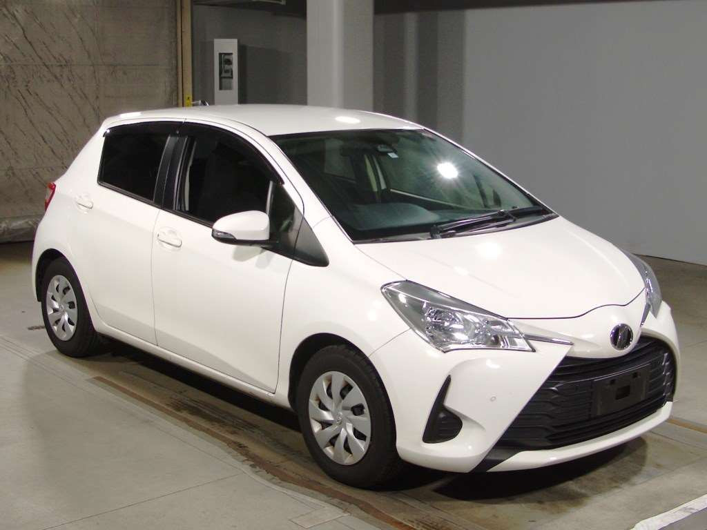 2019 Toyota Vitz NSP130[2]