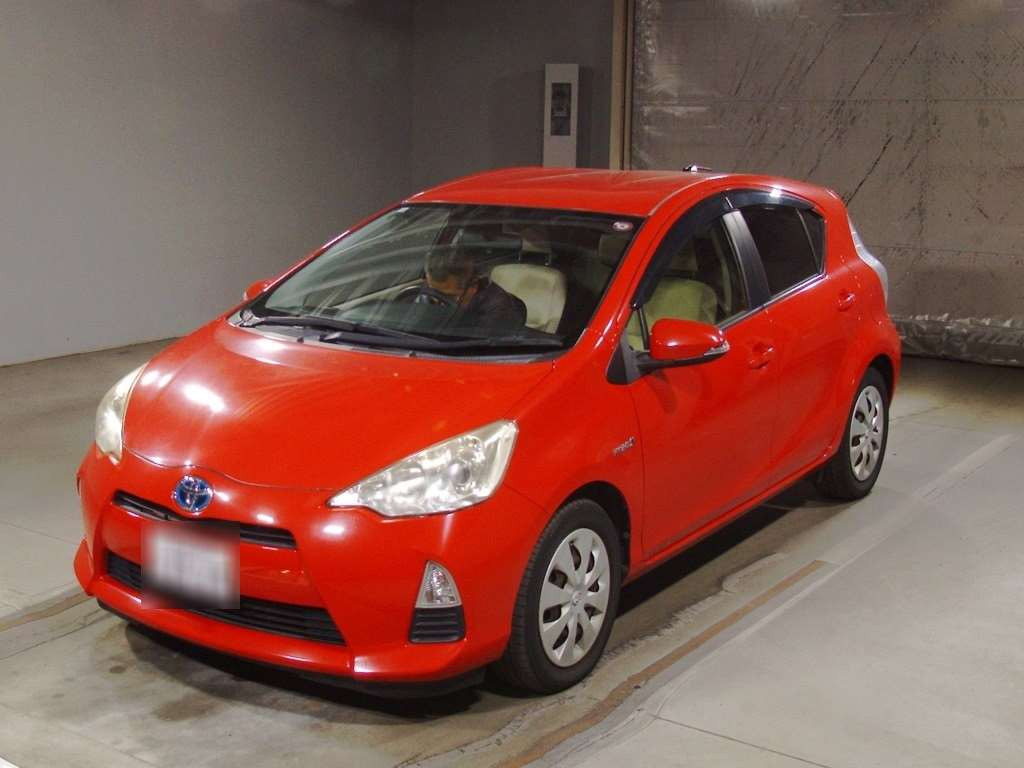 2012 Toyota Aqua NHP10[0]