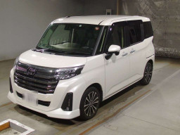 2022 Toyota Roomy