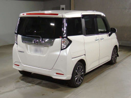 2022 Toyota Roomy