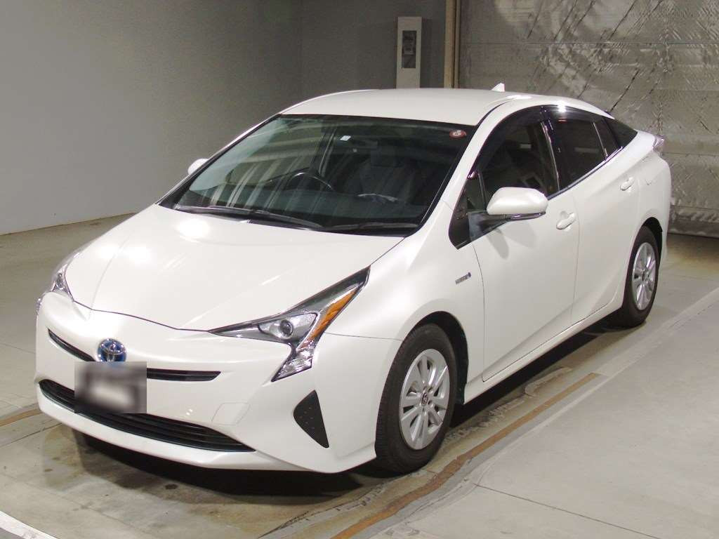 2016 Toyota Prius ZVW50[0]