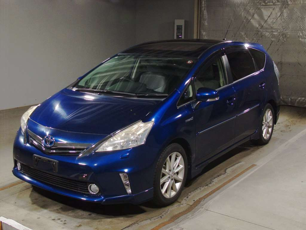 2012 Toyota Prius alpha ZVW41W[0]