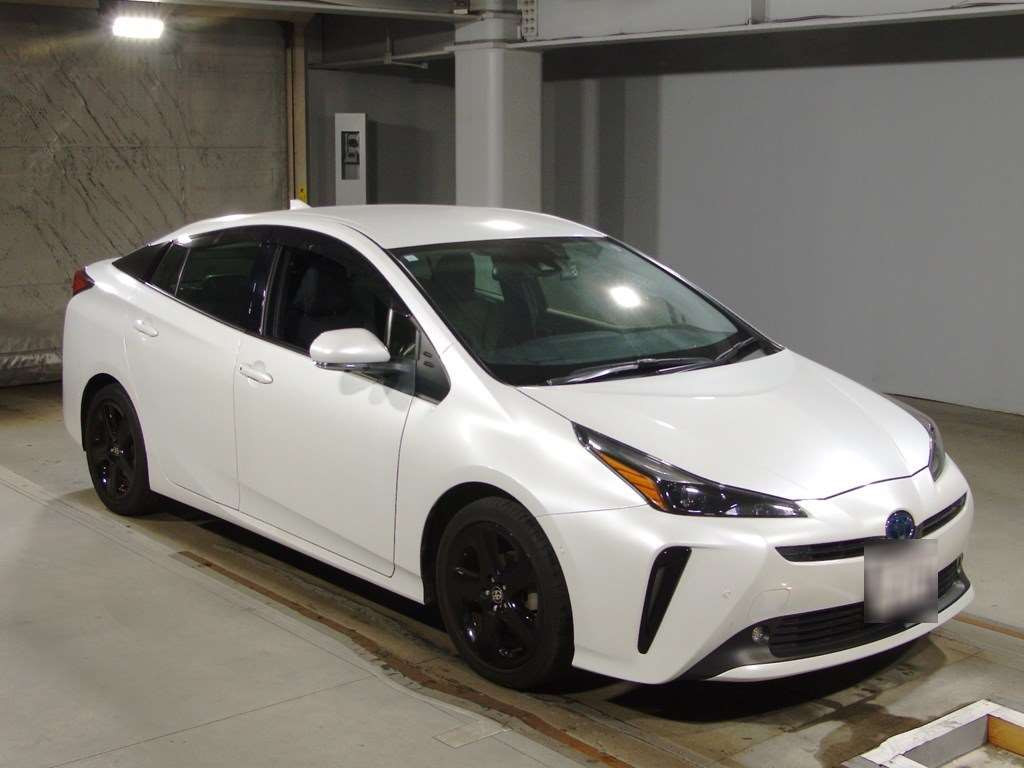 2021 Toyota Prius ZVW51[2]