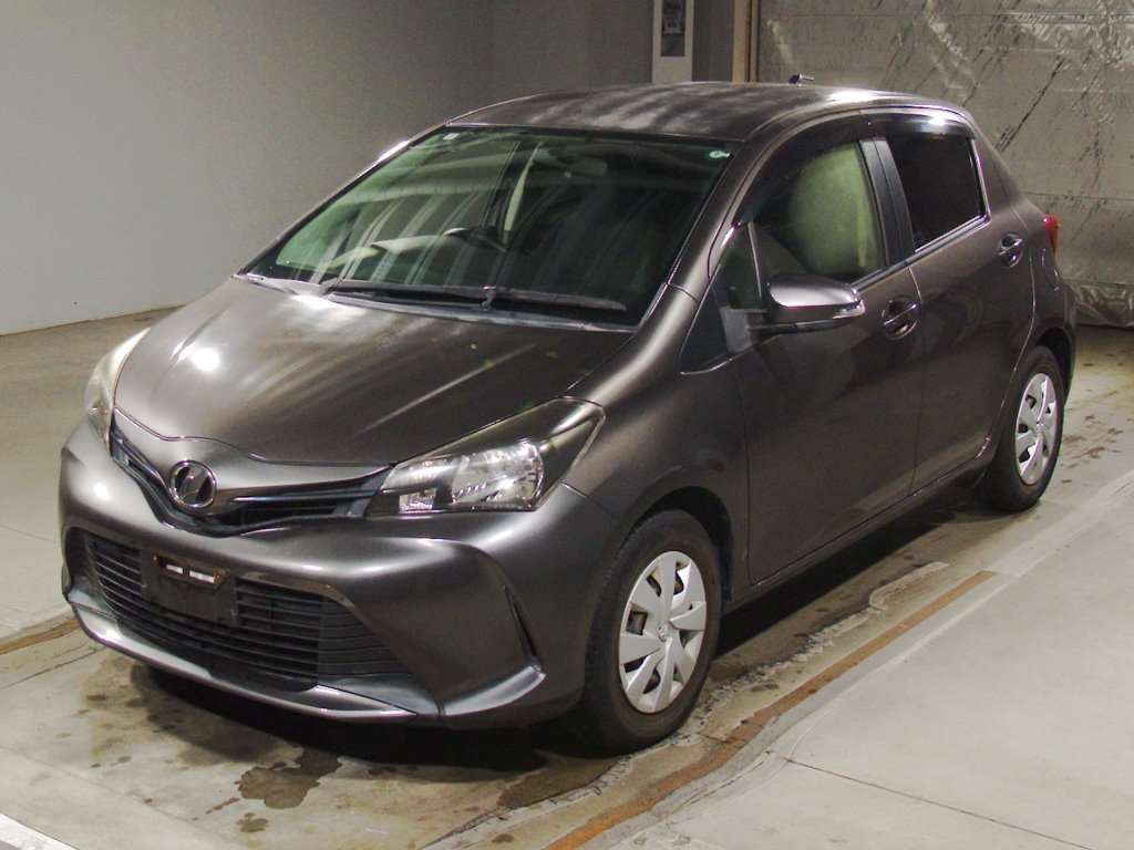 2015 Toyota Vitz NSP130[0]