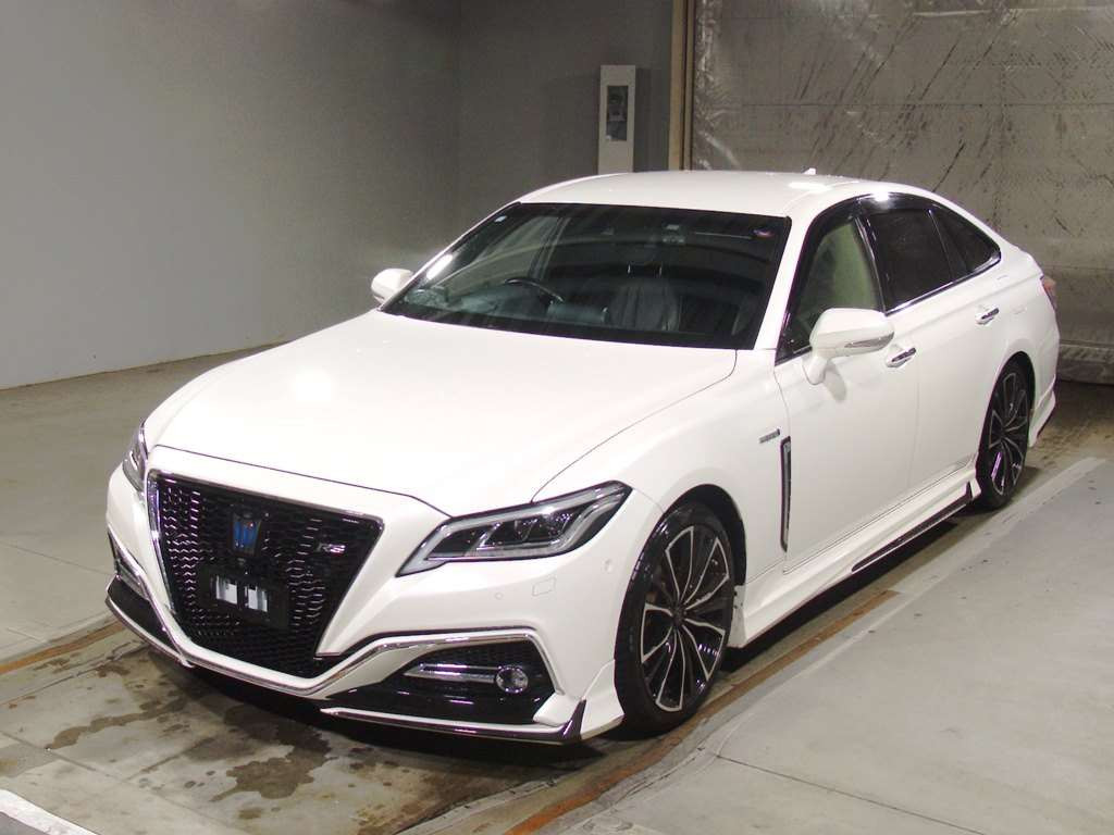 2018 Toyota Crown Hybrid AZSH20[0]