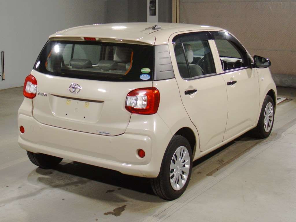 2016 Toyota Passo M700A[1]