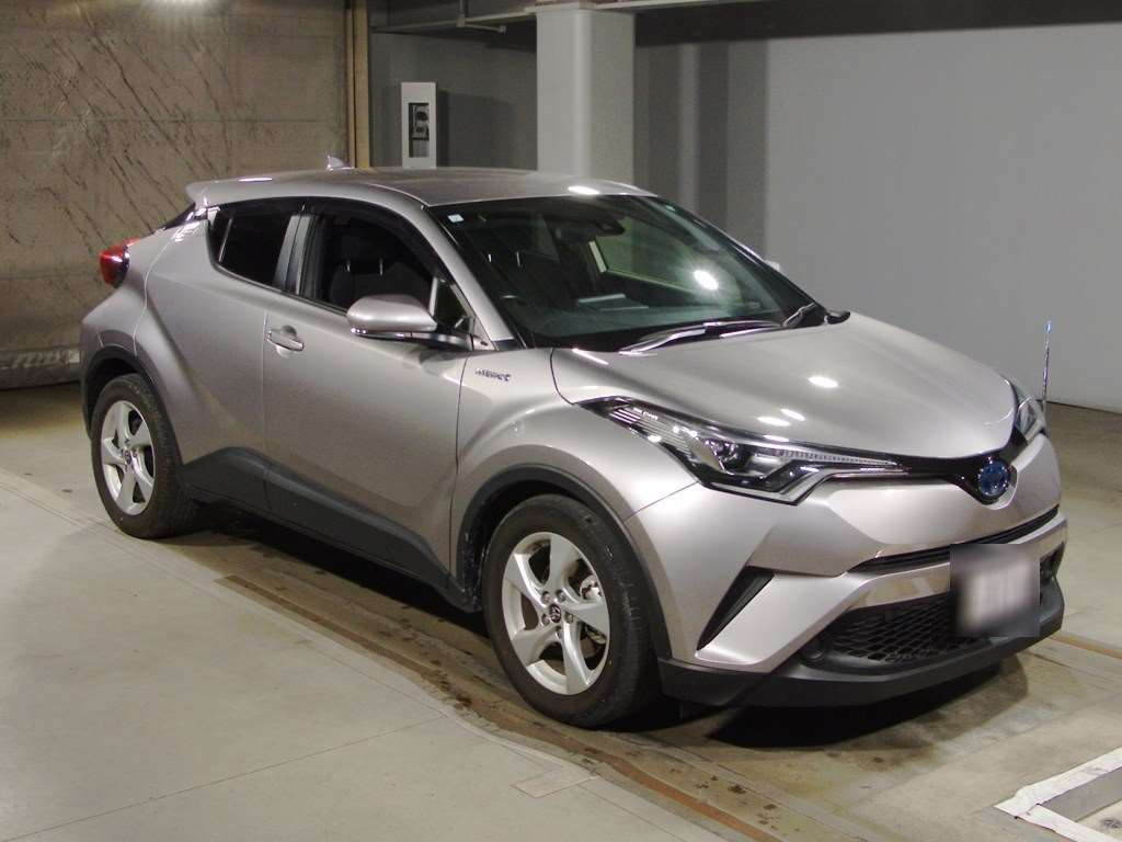 2019 Toyota C-HR ZYX10[2]