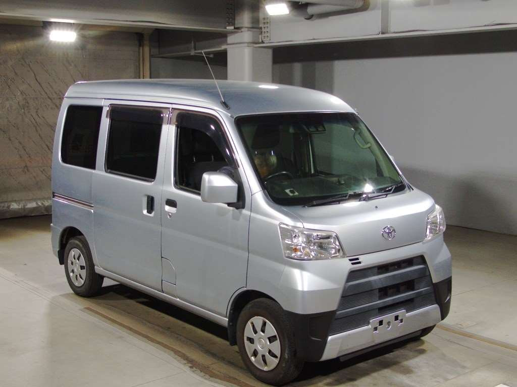 2019 Toyota Pixis Van S321M[2]