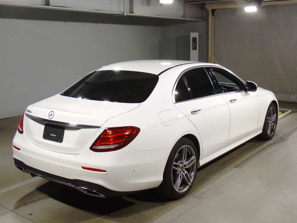 2017 Mercedes Benz E-Class 213004C[1]