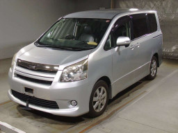 2008 Toyota Noah