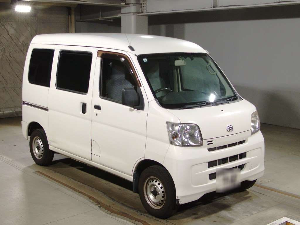 2015 Daihatsu Hijet Cargo S321V[2]