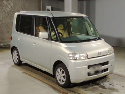 2005 Daihatsu Tanto