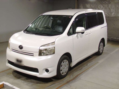 2009 Toyota Voxy