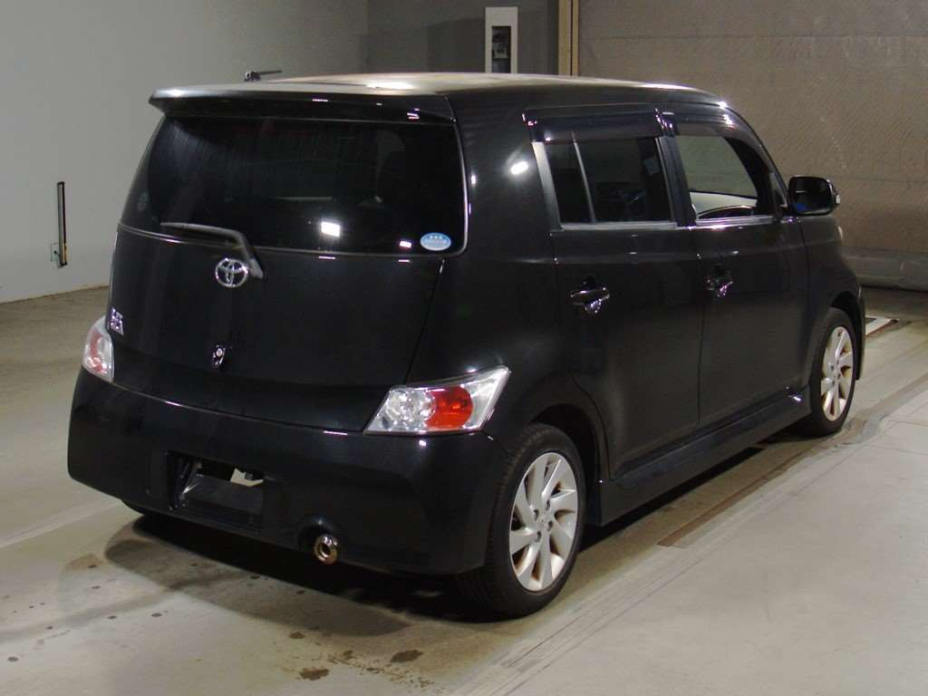 2012 Toyota bB QNC21[1]