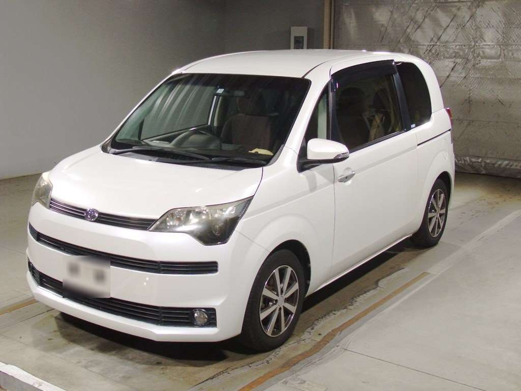 2013 Toyota Spade NCP141[0]