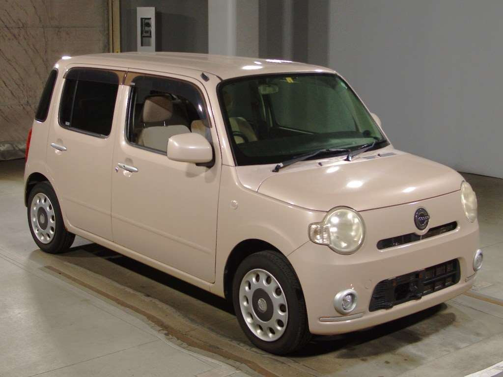 2010 Daihatsu Mira Cocoa L675S[2]