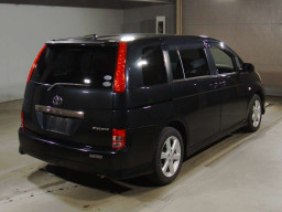 2005 Toyota Isis