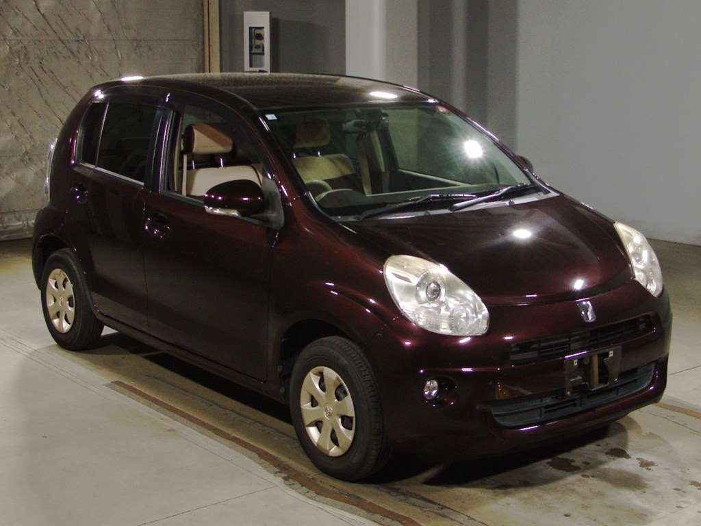 2012 Toyota Passo KGC30[2]