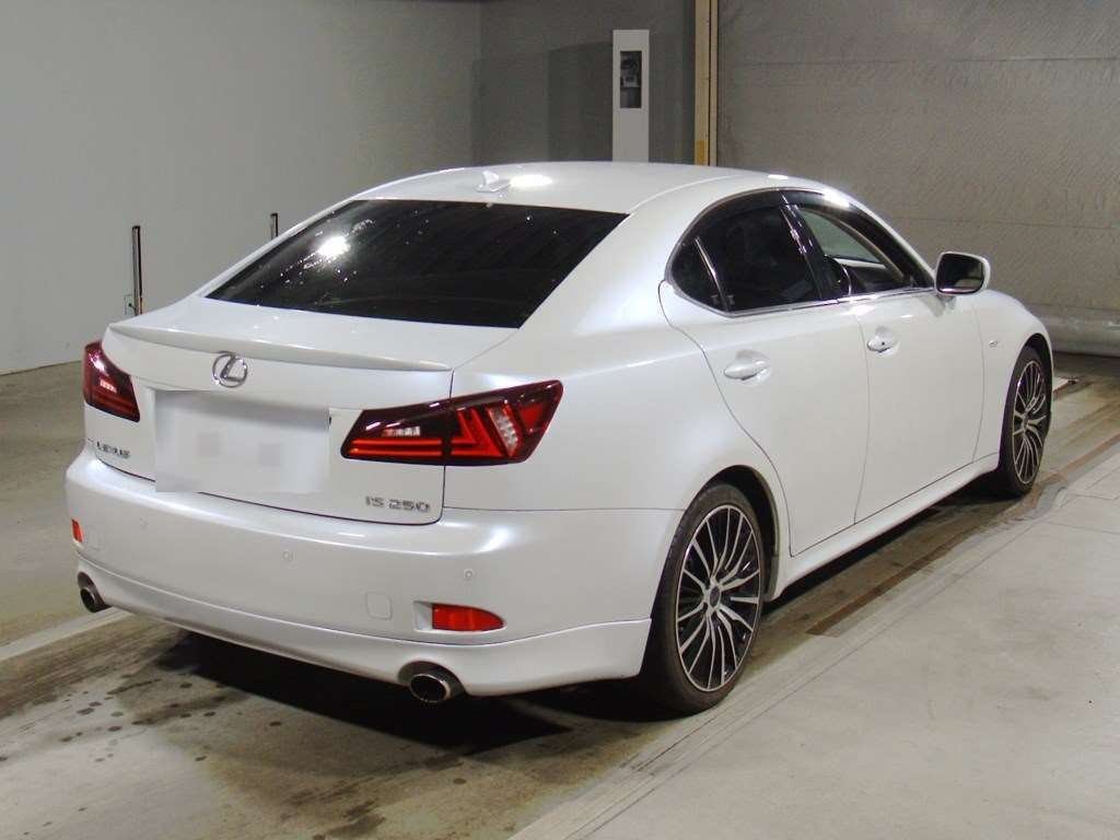 2005 Lexus IS GSE20[1]