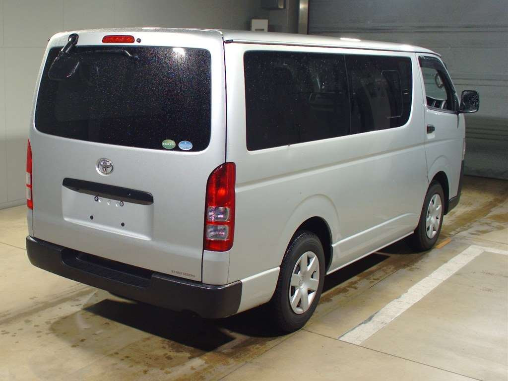 2015 Toyota Hiace Van KDH201V[1]