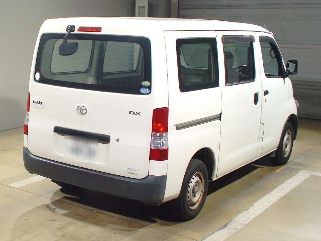 2015 Toyota Liteace Van S402M[1]