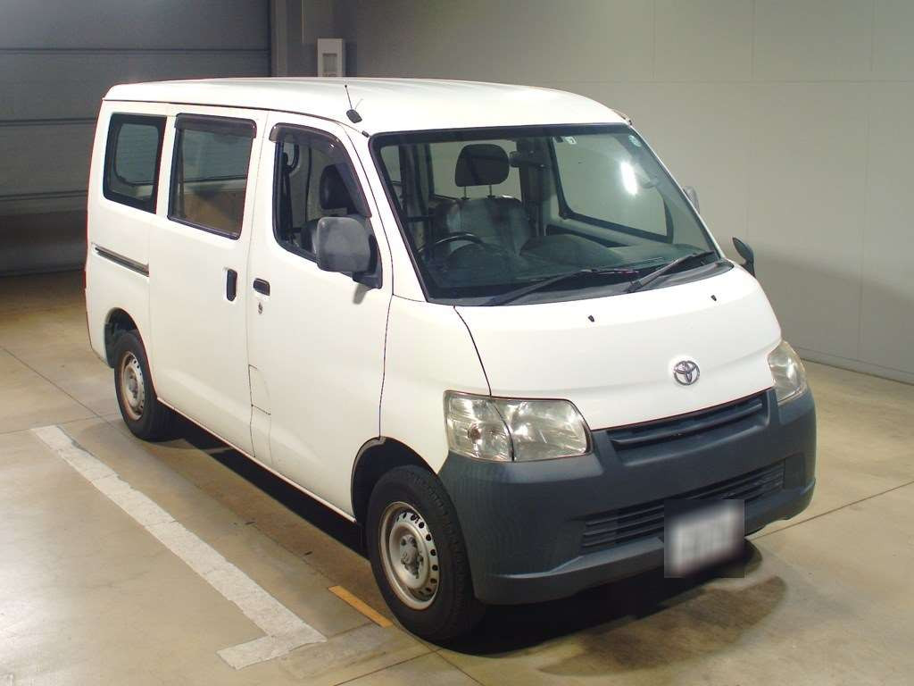 2015 Toyota Liteace Van S402M[2]