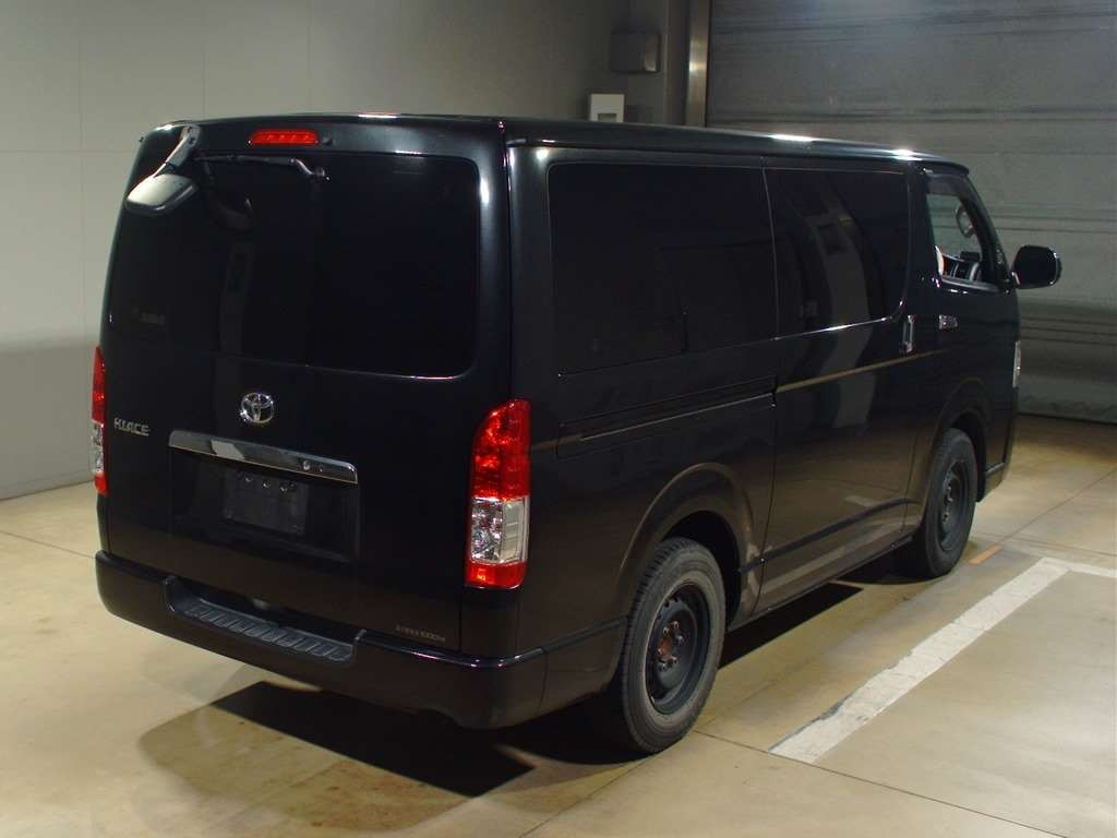 2015 Toyota Hiace Van KDH201V[1]