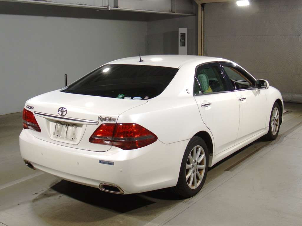 2008 Toyota Crown GRS202[1]