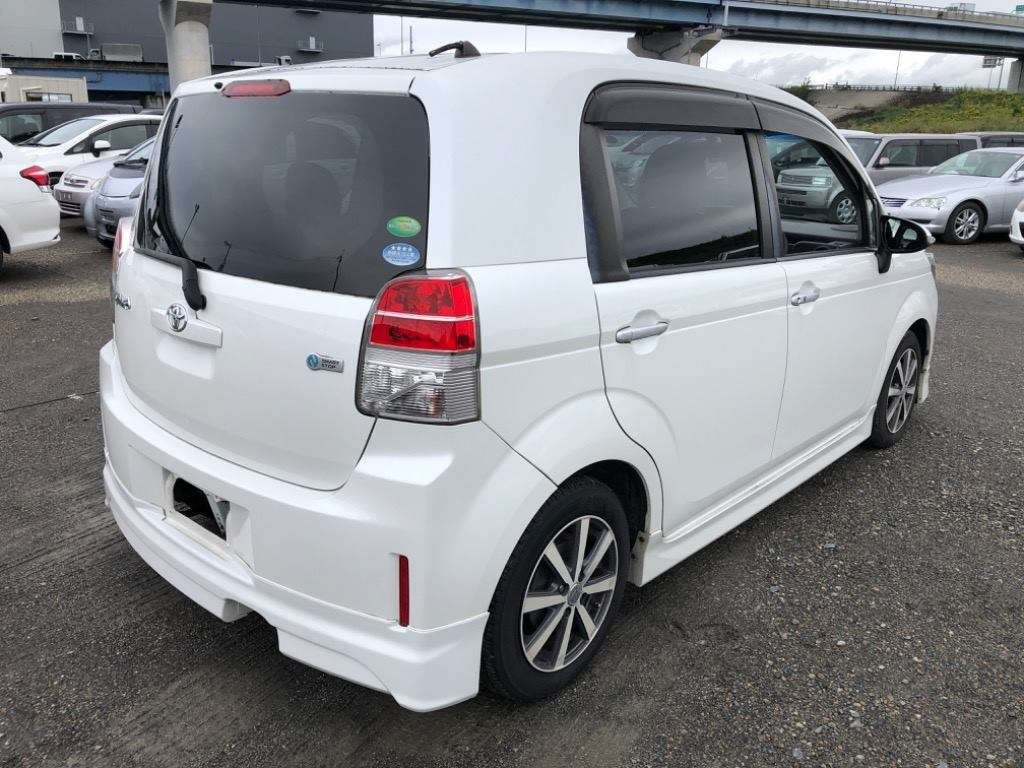 2013 Toyota Spade NCP141[1]