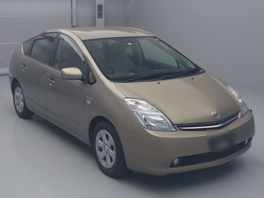 2005 Toyota Prius NHW20[2]