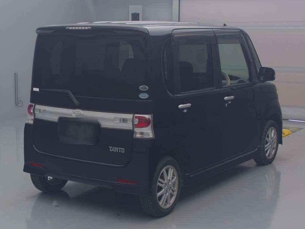 2010 Daihatsu Tanto Custom L375S[1]