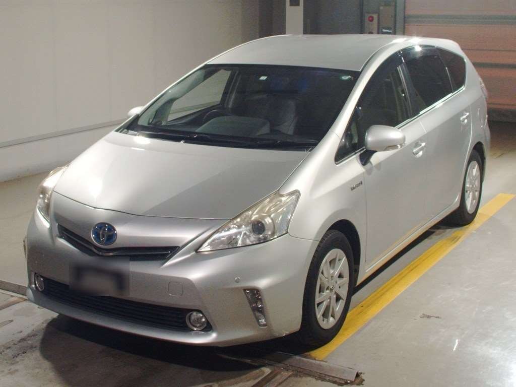 2012 Toyota Prius alpha ZVW41W[0]