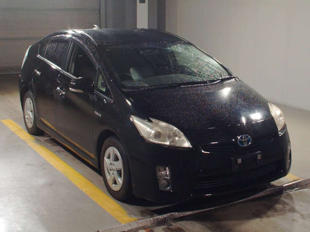 2010 Toyota Prius ZVW30[2]