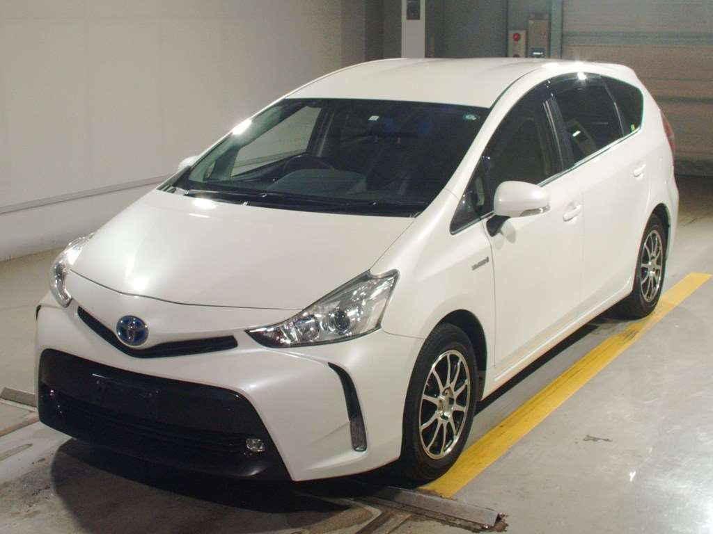 2016 Toyota Prius alpha ZVW41W[0]