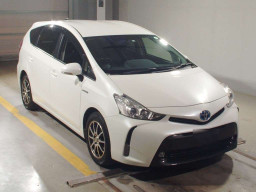 2016 Toyota Prius alpha