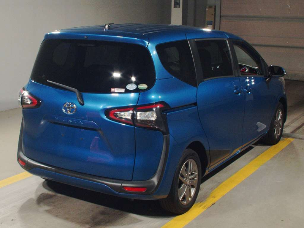 2015 Toyota Sienta NSP170G[1]