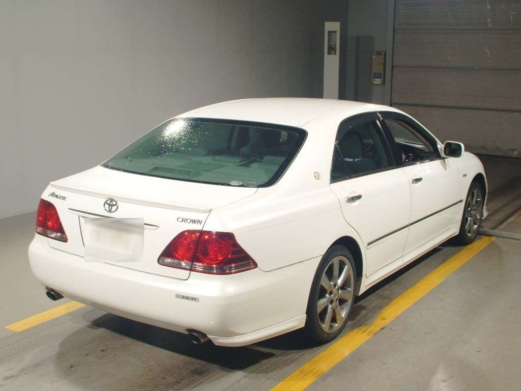 2006 Toyota Crown GRS180[1]