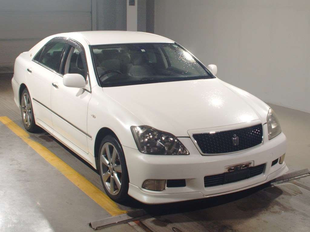 2006 Toyota Crown GRS180[2]