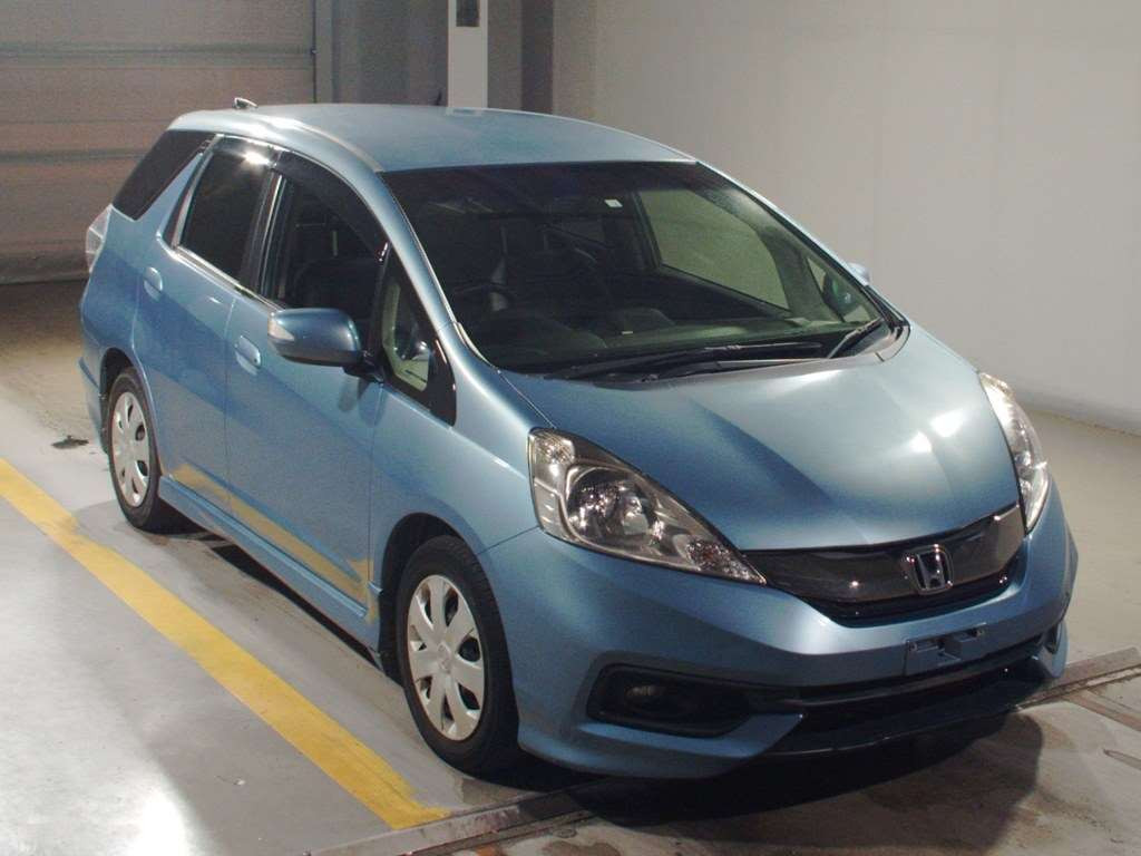 2014 Honda Fit Shuttle GG7[2]