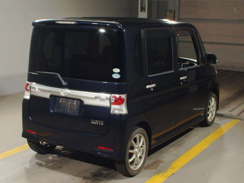 2009 Daihatsu Tanto Custom L375S[1]