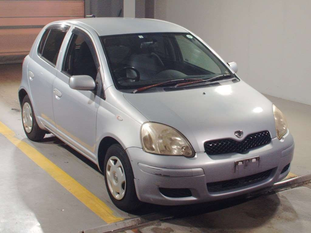 2004 Toyota Vitz SCP13[2]