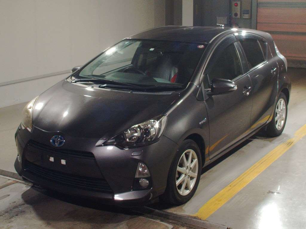 2012 Toyota Aqua NHP10[0]