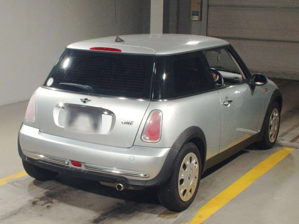 2005 Mini MINI RA16[1]